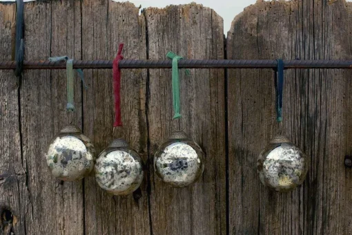 Antique Gold Baubles (Set of 4)