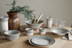 Juniper Drop Dinner Plate - Cream & Juniper