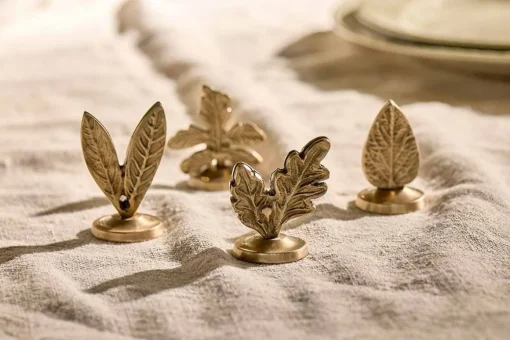Leaf Brass Place Card Holders (Set of 4)