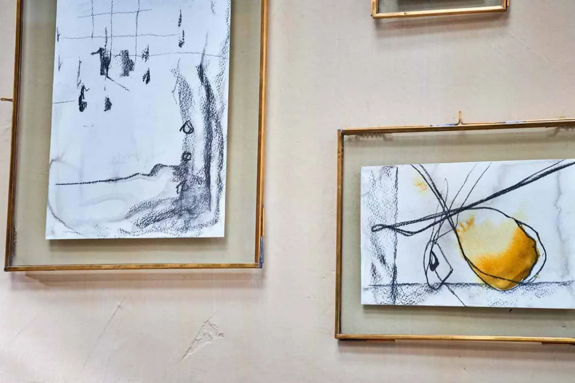 Taluka Kiko Brass Frame