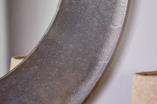 Yakira Mirror